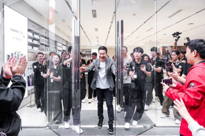 a 研发机器人项目;国内发布「脑机接口标准」 极客早知道不朽情缘mg小米17开售5分钟破国产机销售纪录;Met(图2) a 研发机器人项目;国内发布「脑机接口标准」 极客早知道不朽情缘mg小米17开售5分钟破国产机销售纪录;Met(图2)