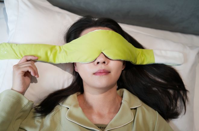 群沉默。成年人的舒服都在陌生人社交里！mg不朽情缘游戏试玩朋友圈停更、闺蜜